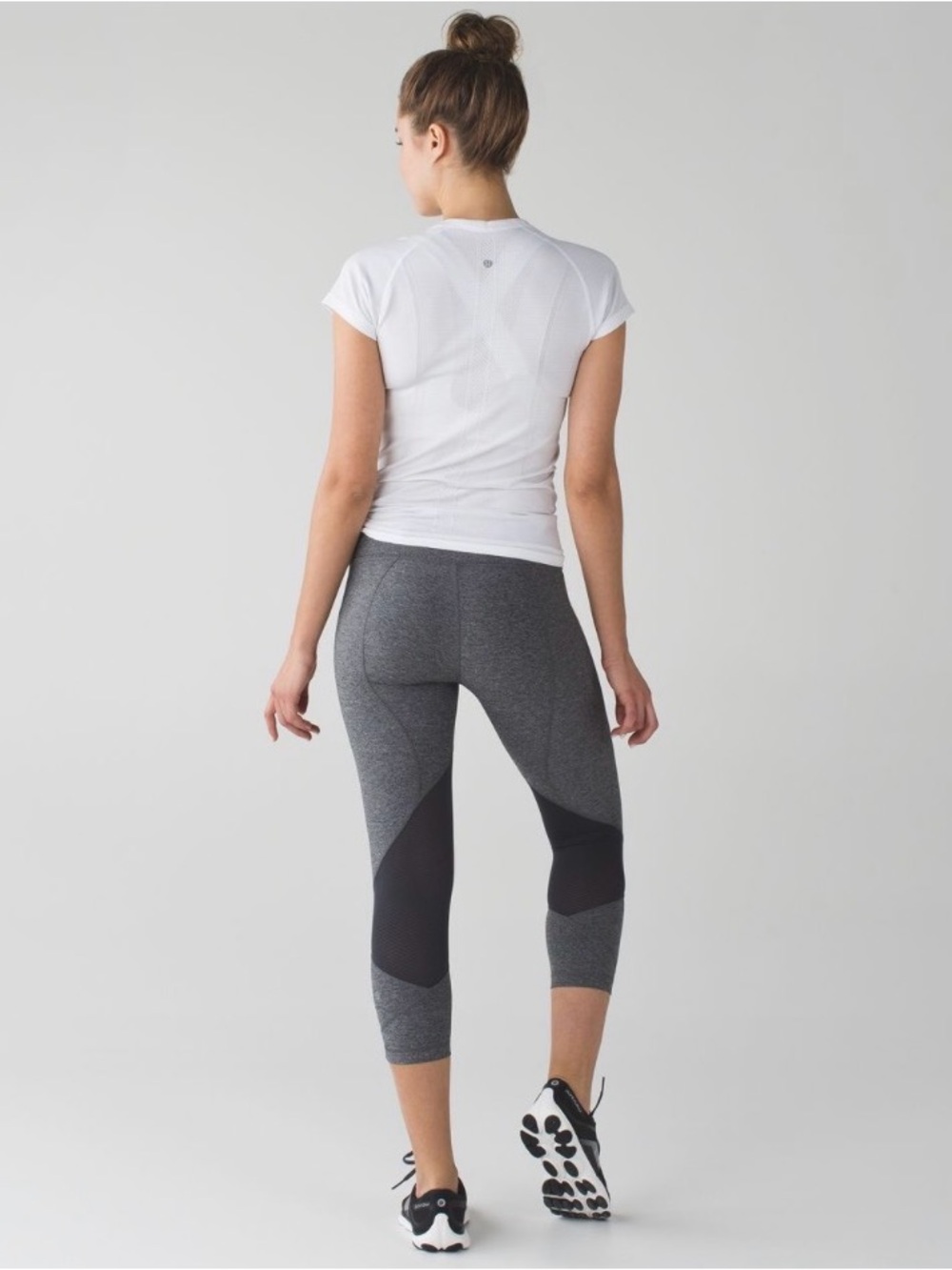 Lululemon Pace Rival Crop Heathered Black / Deep Coal / Boom Juice Size 4